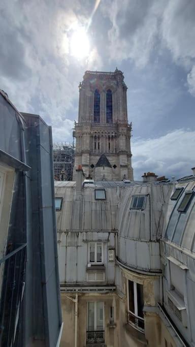 Апартаменты Duplex Notre-Dame De Париж Экстерьер фото